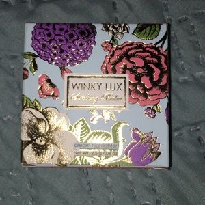 Strobing balm highlighter